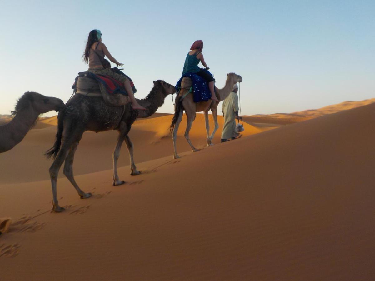Отель Camel Trek Bivouac Мерзуга Номер фото