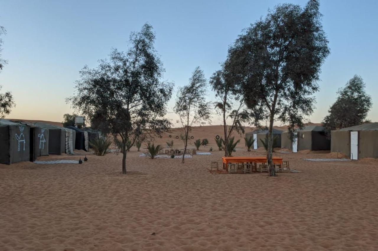 Отель Camel Trek Bivouac Мерзуга Экстерьер фото