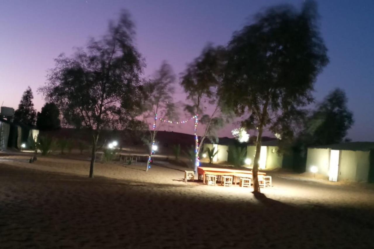 Отель Camel Trek Bivouac Мерзуга Экстерьер фото